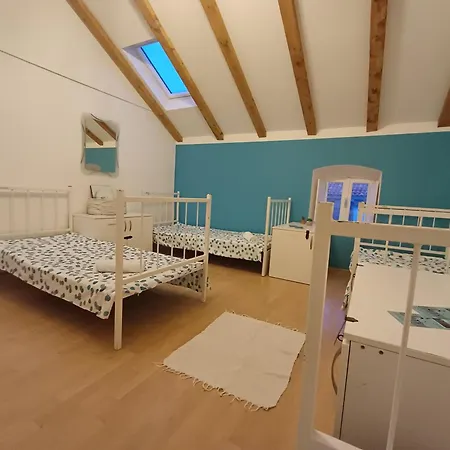Hostal Walls