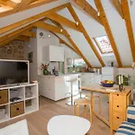 Walls Hostal